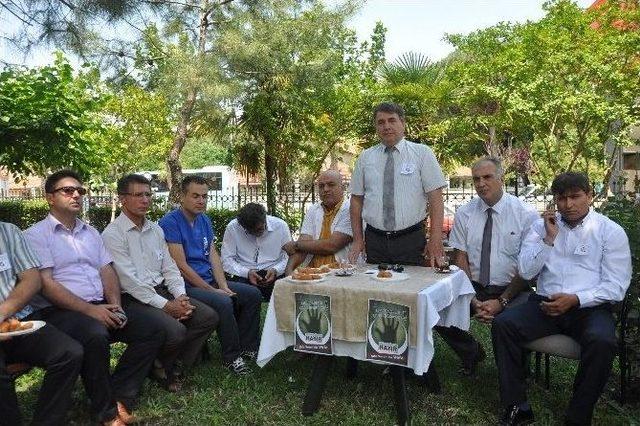 Önce İş Bıraktılar Ardından Lokma Döktürdüler