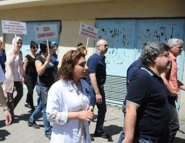 Gaziantep’Te Sağlıkçılar Iş Bıraktı