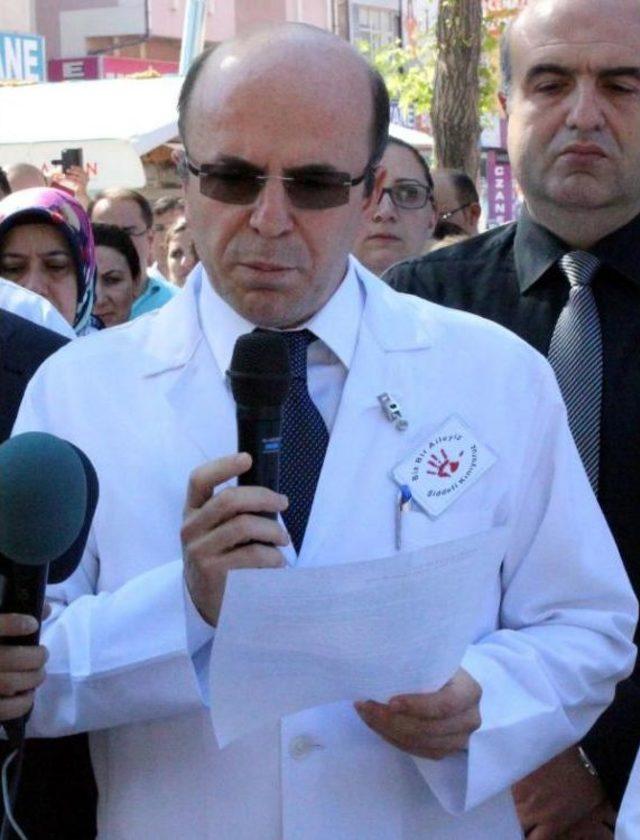 Kayseri&rsquo;De Sağlık &Ccedil;alışanları, Iş Bıraktı 1