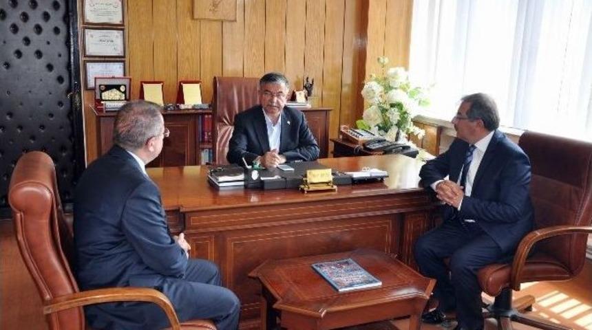 Bakan Yılmaz, Osmanlıca Kursu Sertifika T&ouml;renine Katıldı