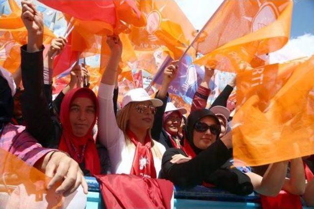 Başbakan Davutoğlu: dev Ayağa Kalktı, Bize Diz Çöktürebilirler Mi? 1
