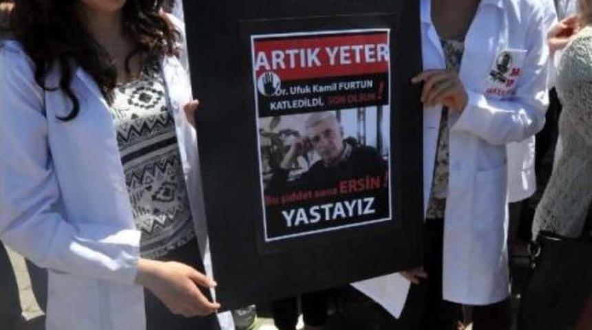 &Ccedil;anakkale'de Sağlık &Ccedil;alışanlarından Istifa &Ccedil;ağrısı