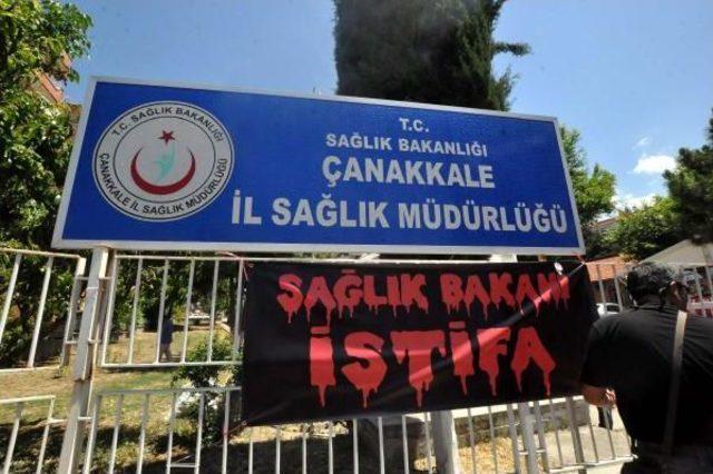 Çanakkale'de Sağlık Çalışanlarından Istifa Çağrısı