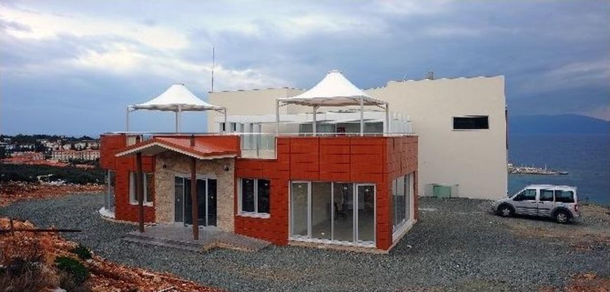 Om&uuml; Yaratıcı Yazarlık Merkezi İzmir&rsquo;de A&ccedil;ıldı