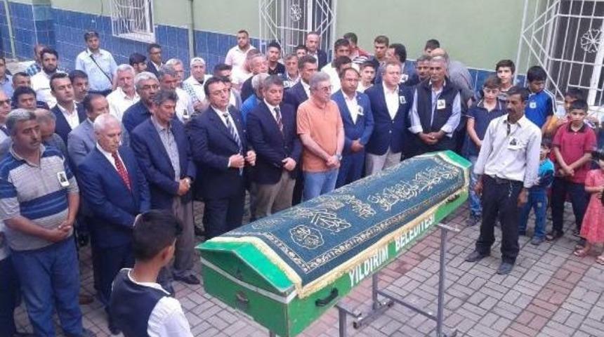 D&uuml;ğ&uuml;nde 'bizi Neden Oynamaya &Ccedil;ağırmadın' Kavgası: 3 &Ouml;l&uuml;, 15 Yaralı (3)