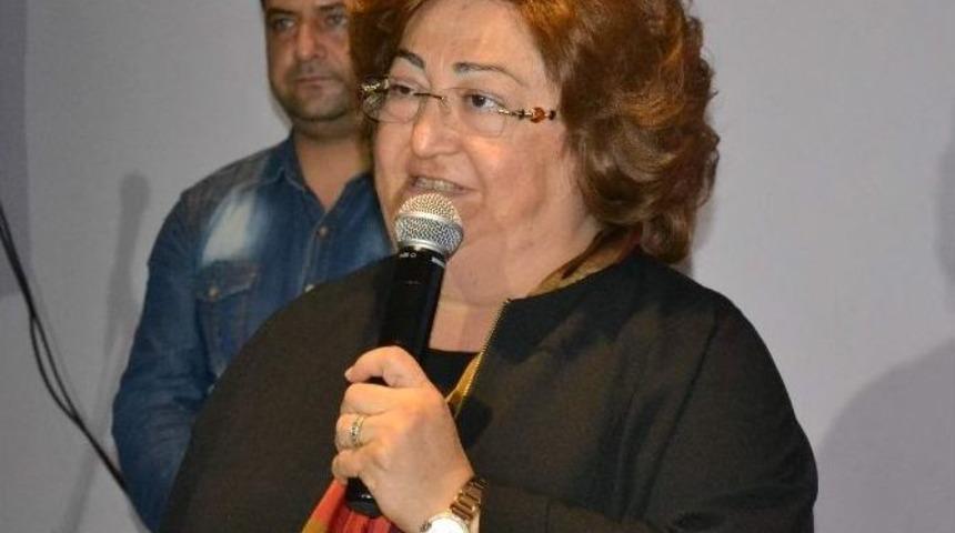 G&uuml;ldal Akşit, &Ccedil;orumlu Bayanlarla Buluştu