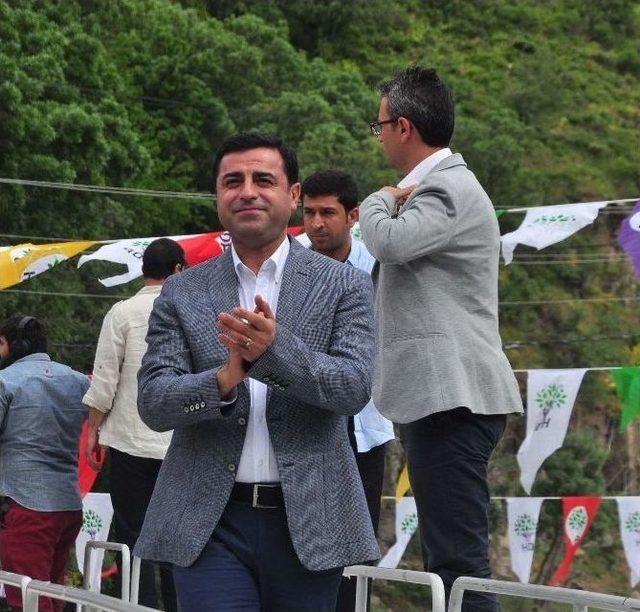 Hdp Eş Genel Başkanı Demirtaş Bitlis’te