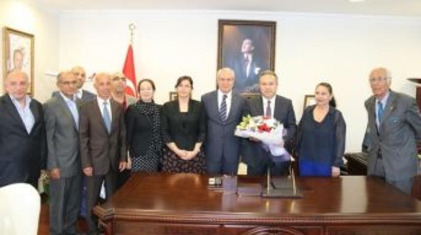 D&uuml;zce Dernekler Federasyonundan Valiye Ziyaret