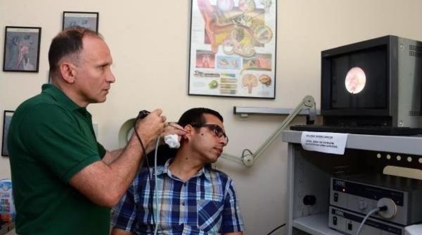 'kulak Temizleme &Ccedil;ubuklarından Uzak Durun'