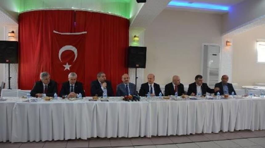 M&uuml;ezzinoğlu: Beyaz Et Ve Yumurtayla Ilgili Bir Risk S&ouml;z Konusu Değil