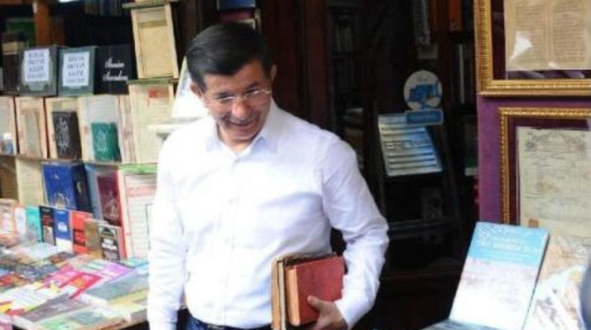 Başbakan Davutoğlu'nun Yoğun İstanbul Programı Başladı