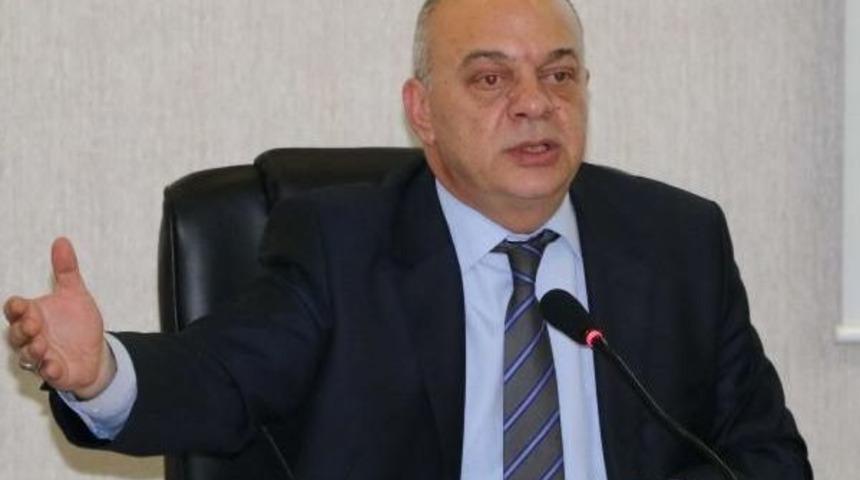 Manisaspor I&ccedil;in Eski Başkan Erg&uuml;n Patladı