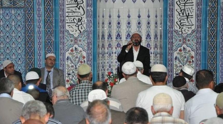 Edremit&rsquo;te Kandil İ&ccedil;in Kur&rsquo;an Ziyafeti