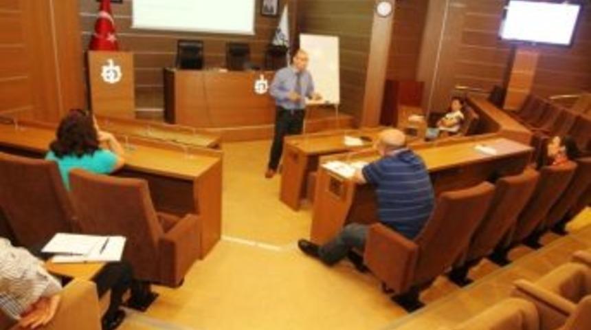 B&uuml;y&uuml;kşehir&rsquo;de Eğitimcilere Yetişkin Eğitimi Ve &Ouml;zellikleri Semineri