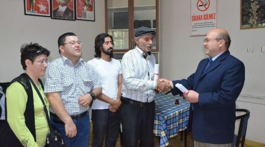 G&ouml;rme Engelliler Sertifikalarını Aldı