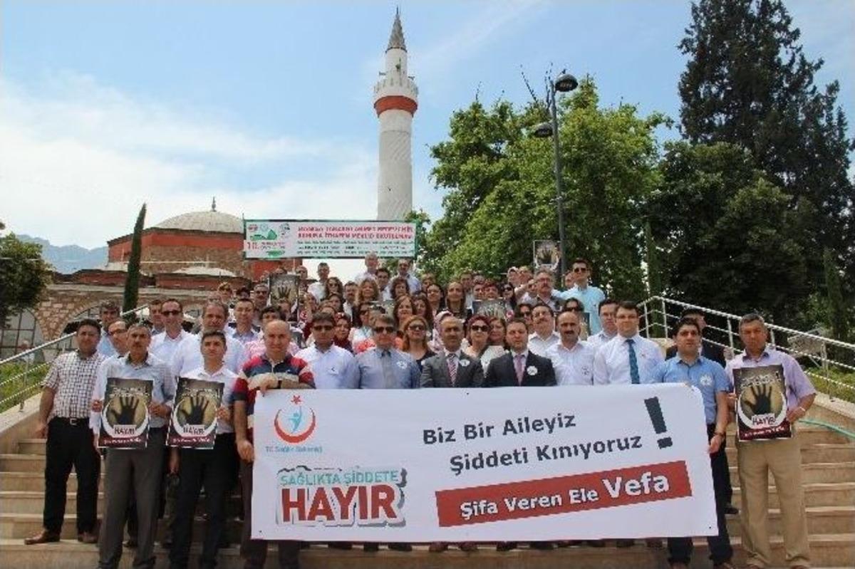 Manisalı Sağlık&ccedil;ılardan Ortak Ses: