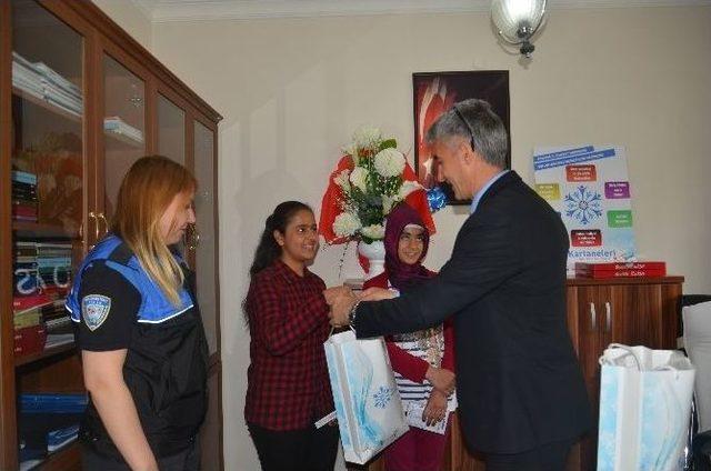 Erzurum Emniyeti’nden “mavi Kartaneleri Yarışıyor” Etkinliği..