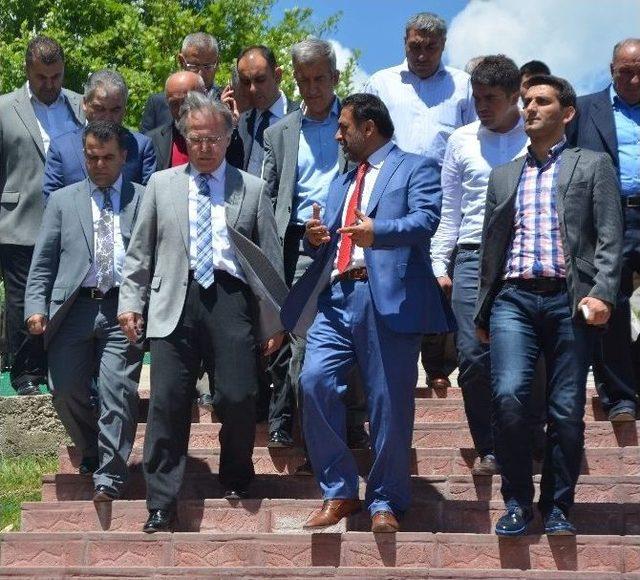 Şahin’den Mhp’ye Öğrenci Göndermesi