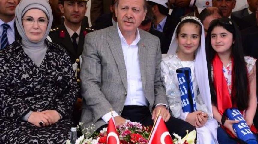 Erdoğan: Siyasi K&uuml;rt&ccedil;&uuml;l&uuml;k Ve T&uuml;rk&ccedil;&uuml;l&uuml;k Yapanlara 7 Haziran'da Dersi Verin