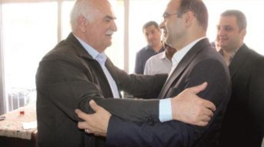 &Ouml;zhan, Esnaf Ziyaretlerine Devam Ediyor