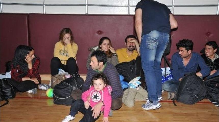 Demre&rsquo;de 84 Ka&ccedil;ak G&ouml;&ccedil;men Yakalandı