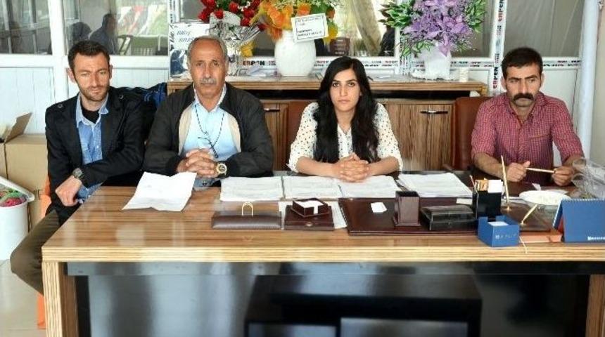 Mitingden Sonra Gelen İstifa