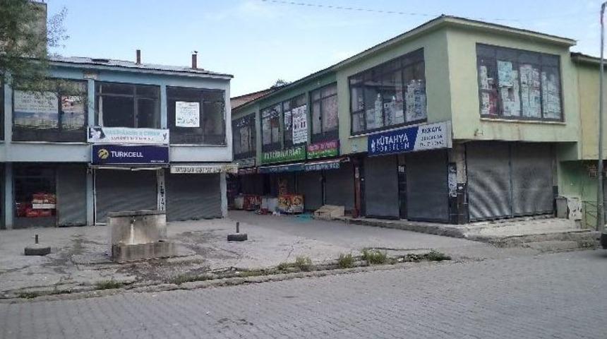 Varto&rsquo;da Kepenkler Kapandı