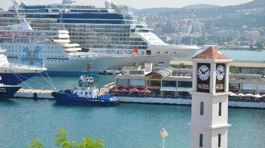 Kuşadası&rsquo;ndaki Saat Kulesi Yenilendi