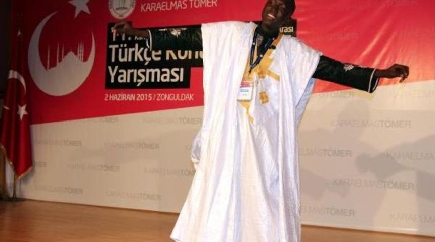 Yabancı &Ouml;ğrenciler Arasında T&uuml;rk&ccedil;e Konuşma Yarışması
