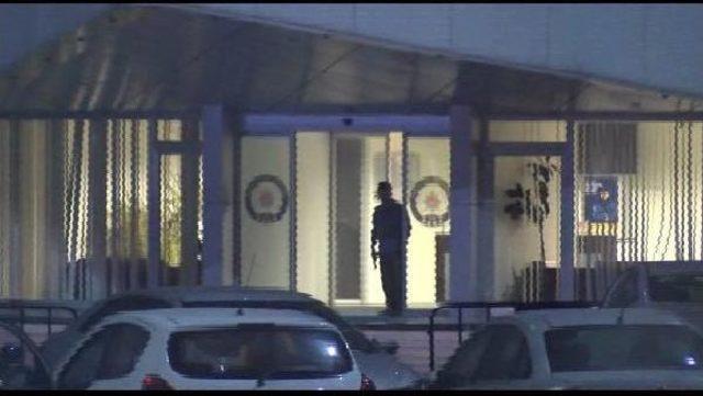 İstanbul Emniyet M&uuml;d&uuml;rl&uuml;ğ&uuml; nde Hareketli Dakikalar 1