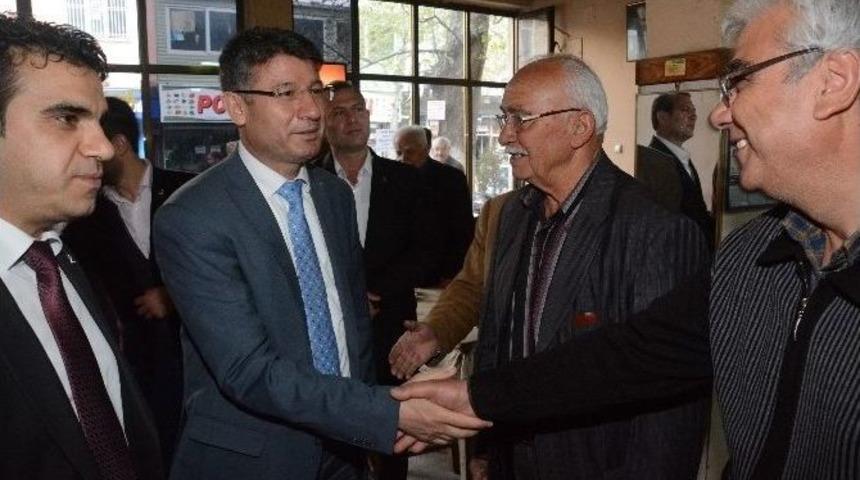 Fikret Yeni: "istikrarın Devamı İ&ccedil;in Ak Parti"