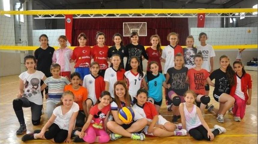 Menderes&rsquo;te Yaz Spor Okulları A&ccedil;ılıyor