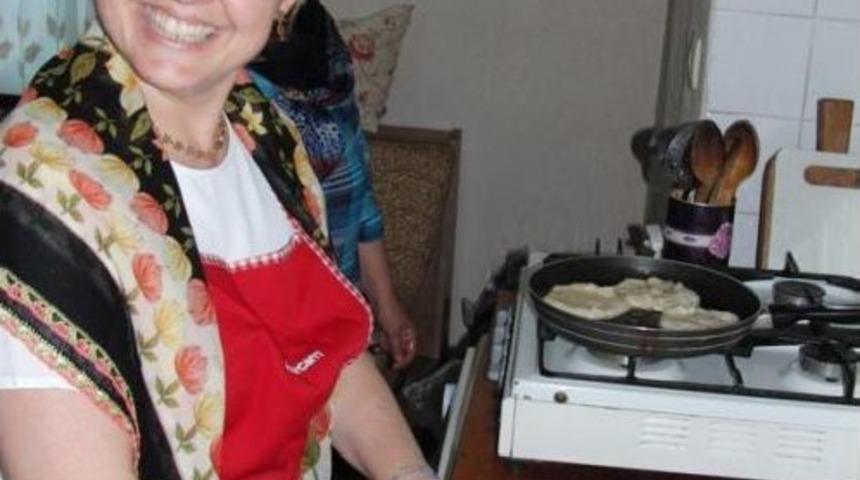 Chp'li B&ouml;ke: Ekonomiyi De Bilirim, Mutfağı Da