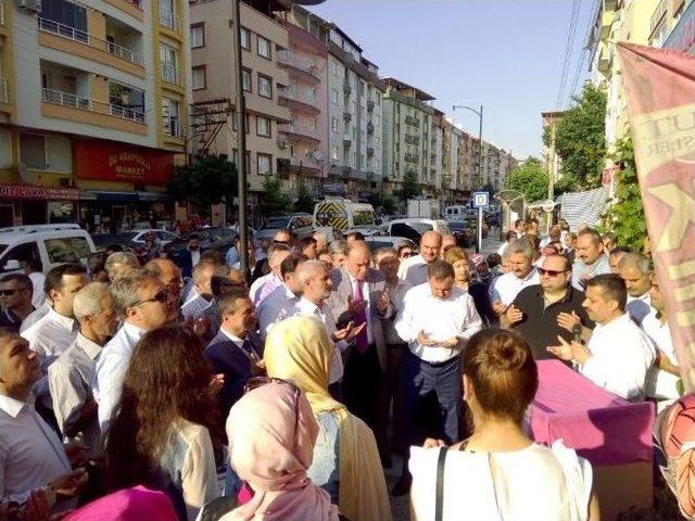 Eğitim-bir-sen Yunusemre İl&ccedil;e Temsilciliği Binası Hizmete A&ccedil;ıldı 2