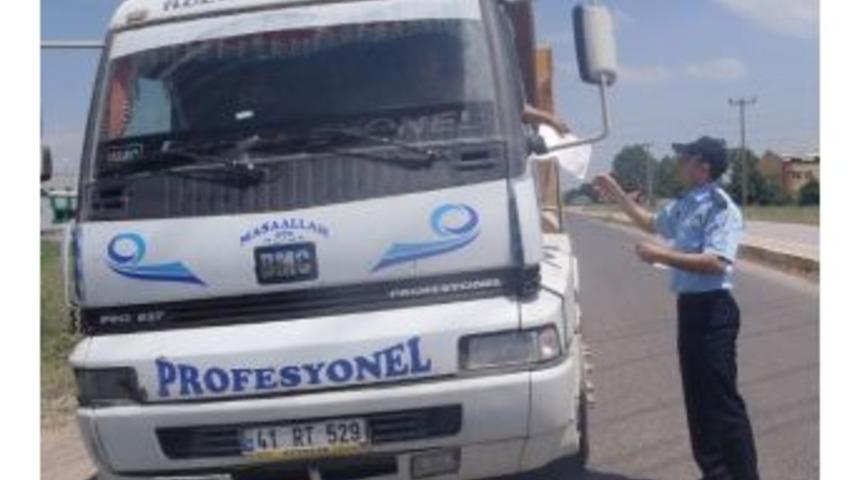 Kartepe&rsquo;de Hafriyat Kamyonu Denetimleri S&uuml;r&uuml;yor