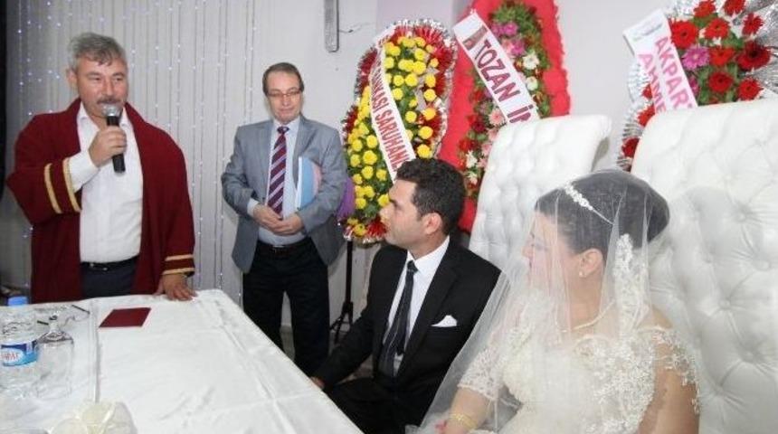 Başkan Yaralı Personelinin Nikahını Kıydı