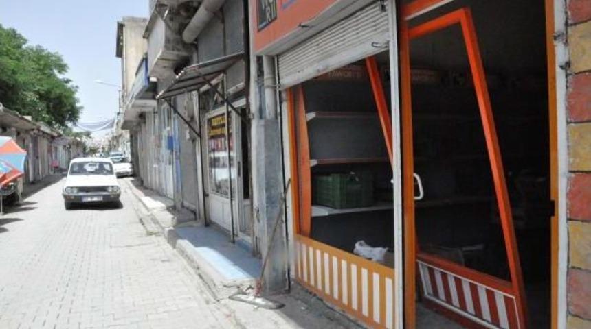 Işid Carablus'ta Kurumları Havaya U&ccedil;urdu, T&uuml;rkiye'deki Binalar Zarar G&ouml;rd&uuml;