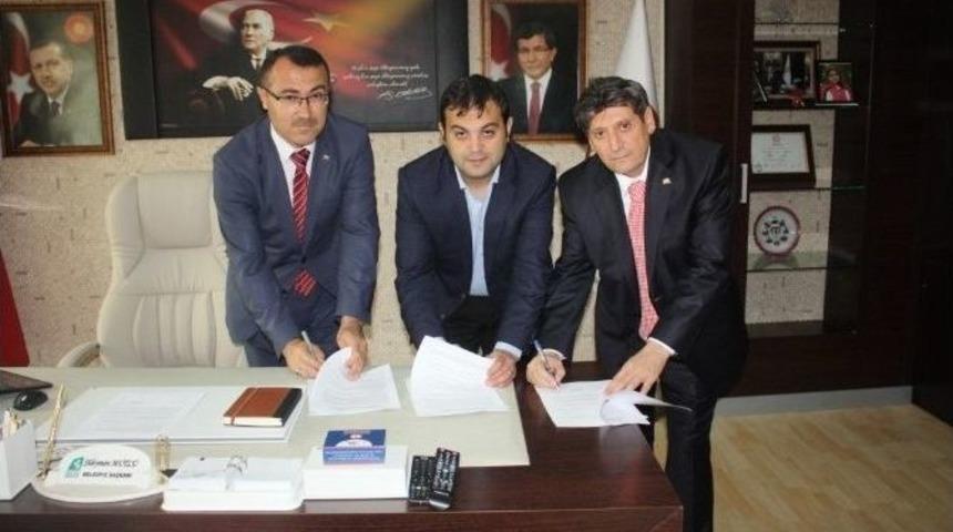 Bucak Belediyesi, Sosyal Denge Tazminatı S&ouml;zleşmesi İmzaladı