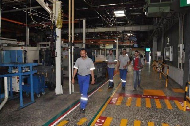Ford Otosan İn&ouml;n&uuml; Fabrikası nda &Uuml;retim Başladı,40 Iş&ccedil;i Eylemi S&uuml;rd&uuml;r&uuml;yor 1