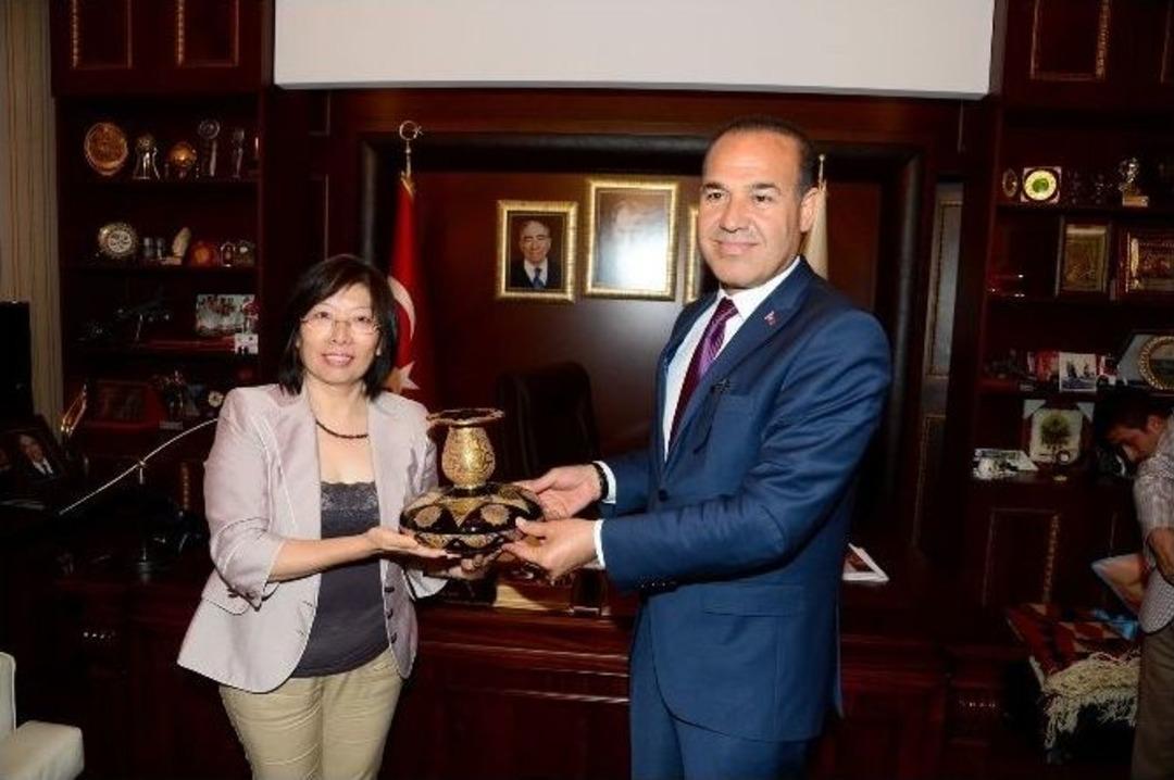 S&ouml;zl&uuml;: "t&uuml;rkiye-&ccedil;in İş Birliğinin En Başarılı &Ouml;rnekleri Adana&rsquo;da Olmalı&rdquo;