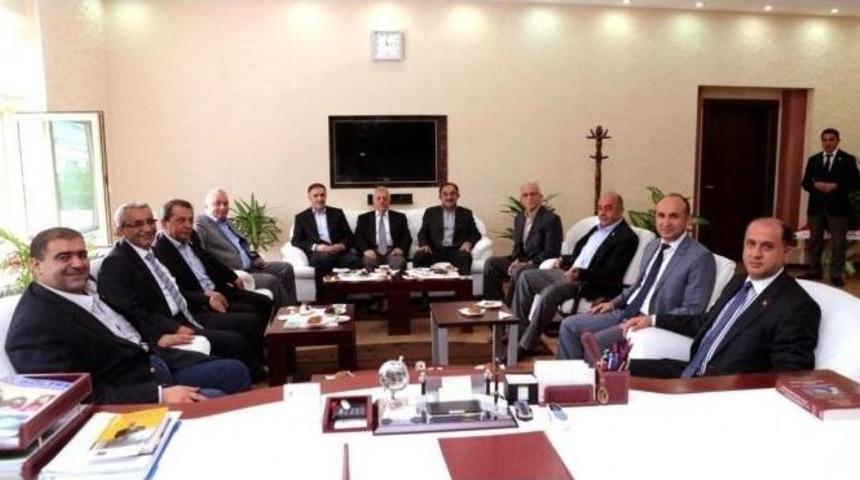 Vali &Ccedil;omaktekin&rsquo;den Rekt&ouml;r Orbay&rsquo;a Hayırlı Olsun Ziyareti