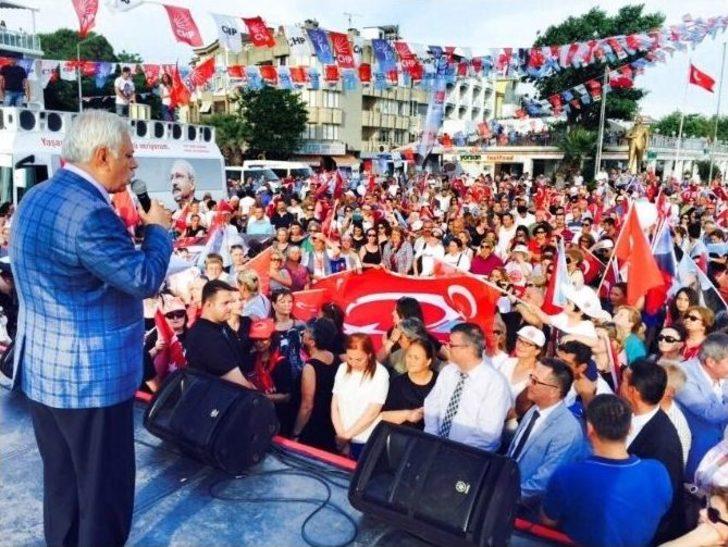 Chp Akçay’da Yürüyüş Ve Miting Yaptı G5