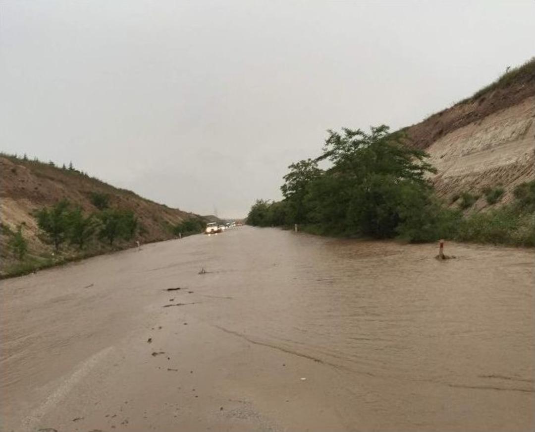 Seyitgazi&rsquo;de Sel