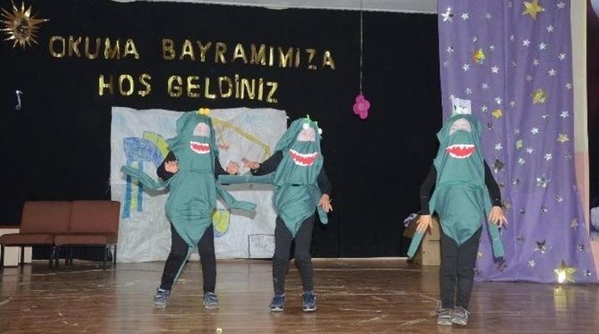 Minik &Ouml;ğrencilerin Yılsonu Etkinliği Renkli G&ouml;r&uuml;nt&uuml;lere Sahne Oldu