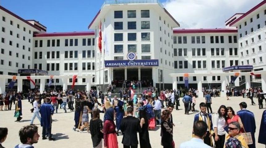 Ar&uuml;&rsquo;y&uuml; Mezuniyet Heyecanı Sardı