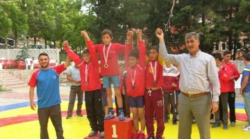 Savaştepe Belediyesi G&uuml;reş Kul&uuml;b&uuml; A&ccedil;ıldı