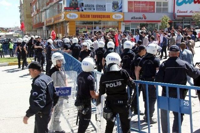 Erzurum’da Demirtaş’ın Mitingi Öncesi Olaylar Çıktı