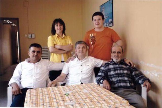 Eski Başsavcının Cezaevinden Ilk Aile Fotoğrafı