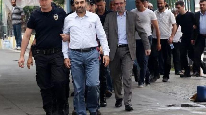 Mersin'deki Yasa Dışı Dinleme Operasyonunda 27 Kişi Adliyeye Sevk Edildi