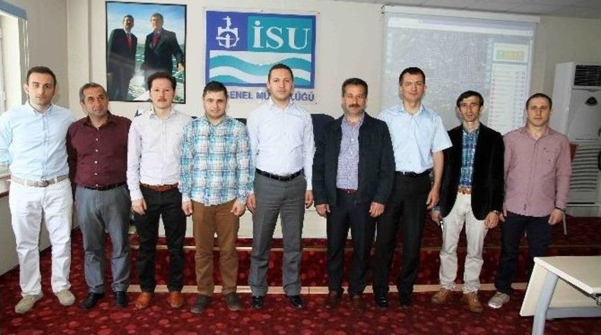 İsu Tecr&uuml;besini Tiski Ve Vaski&rsquo;yle Paylaştı